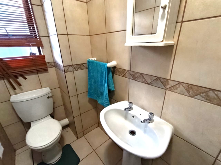 1 Bedroom Property for Sale in Vredenhof Sh Free State